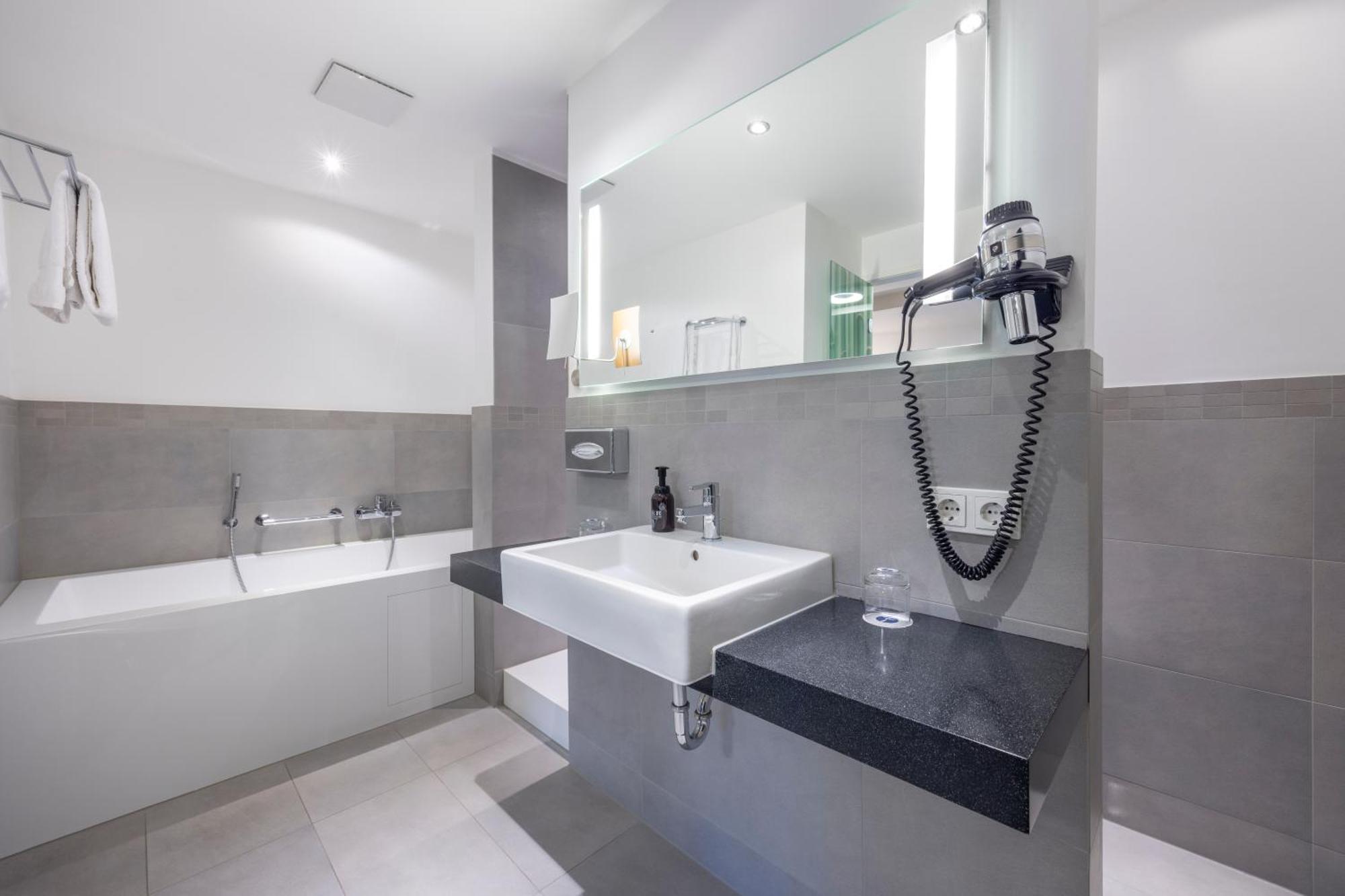 Fletcher Waldhotel Nordrhein-Westfalen Heiligenhaus Εξωτερικό φωτογραφία