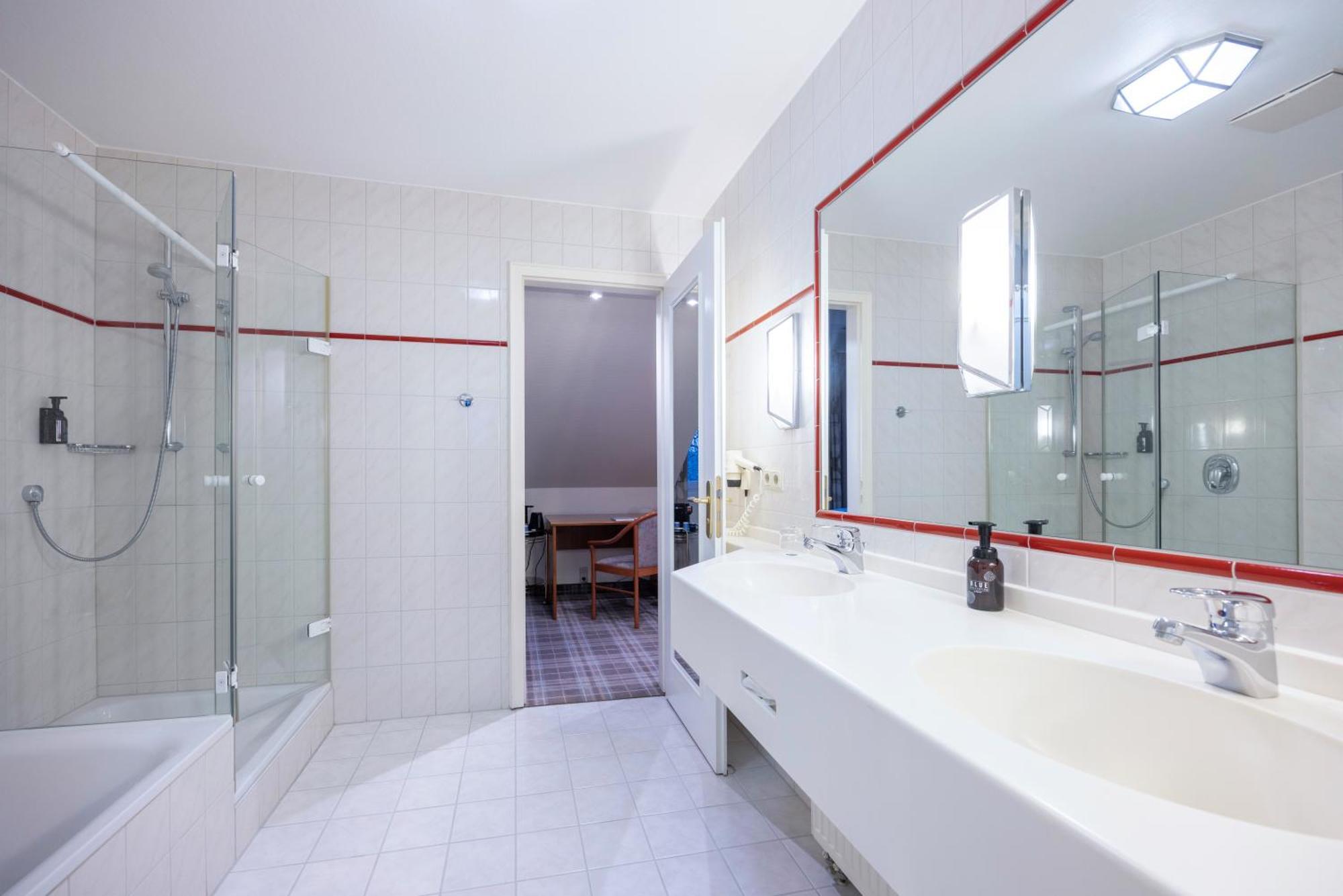 Fletcher Waldhotel Nordrhein-Westfalen Heiligenhaus Εξωτερικό φωτογραφία